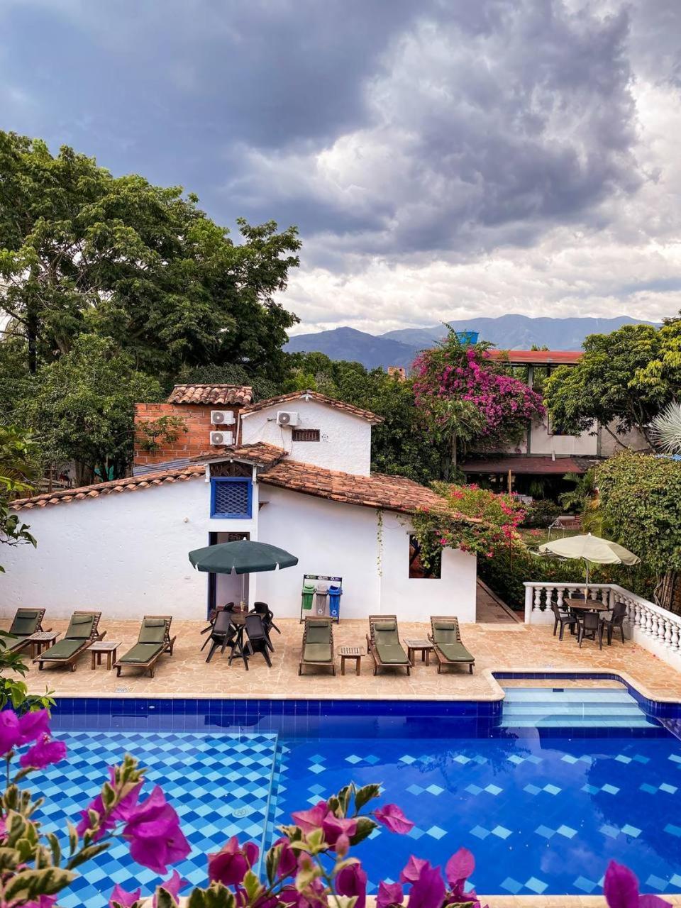 Hotel Y Restaurante Bienmesabe Santa Fe de Antioquia Exteriér fotografie