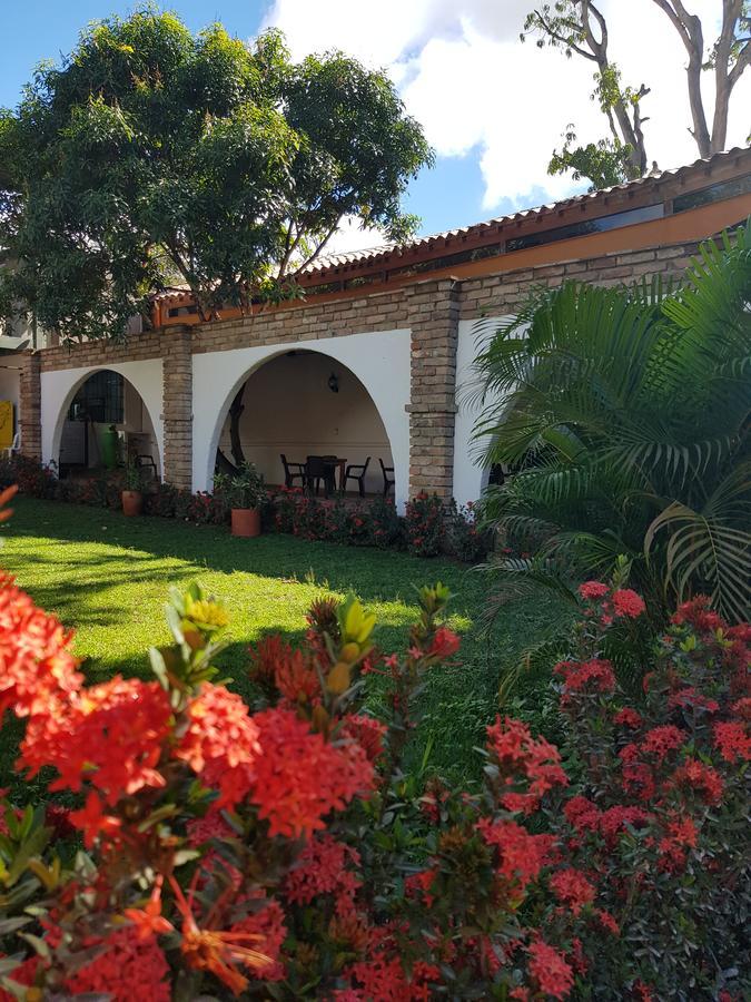 Hotel Y Restaurante Bienmesabe Santa Fe de Antioquia Exteriér fotografie